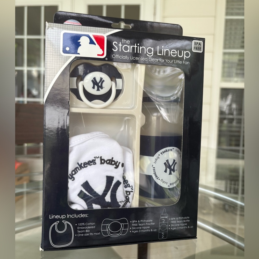 New York Yankees Baby Gift Set